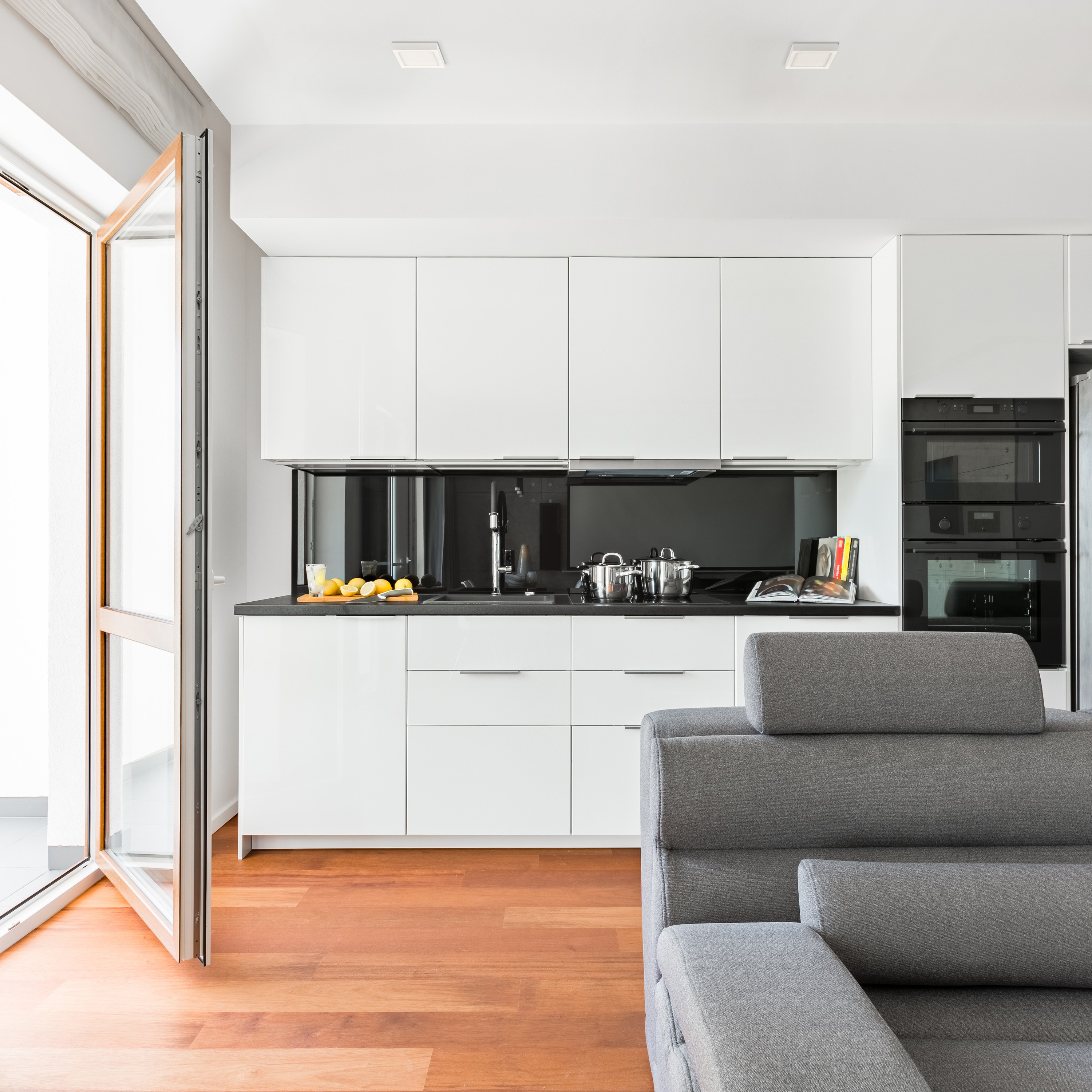 Lampa sufitowa Roku w aranżacji